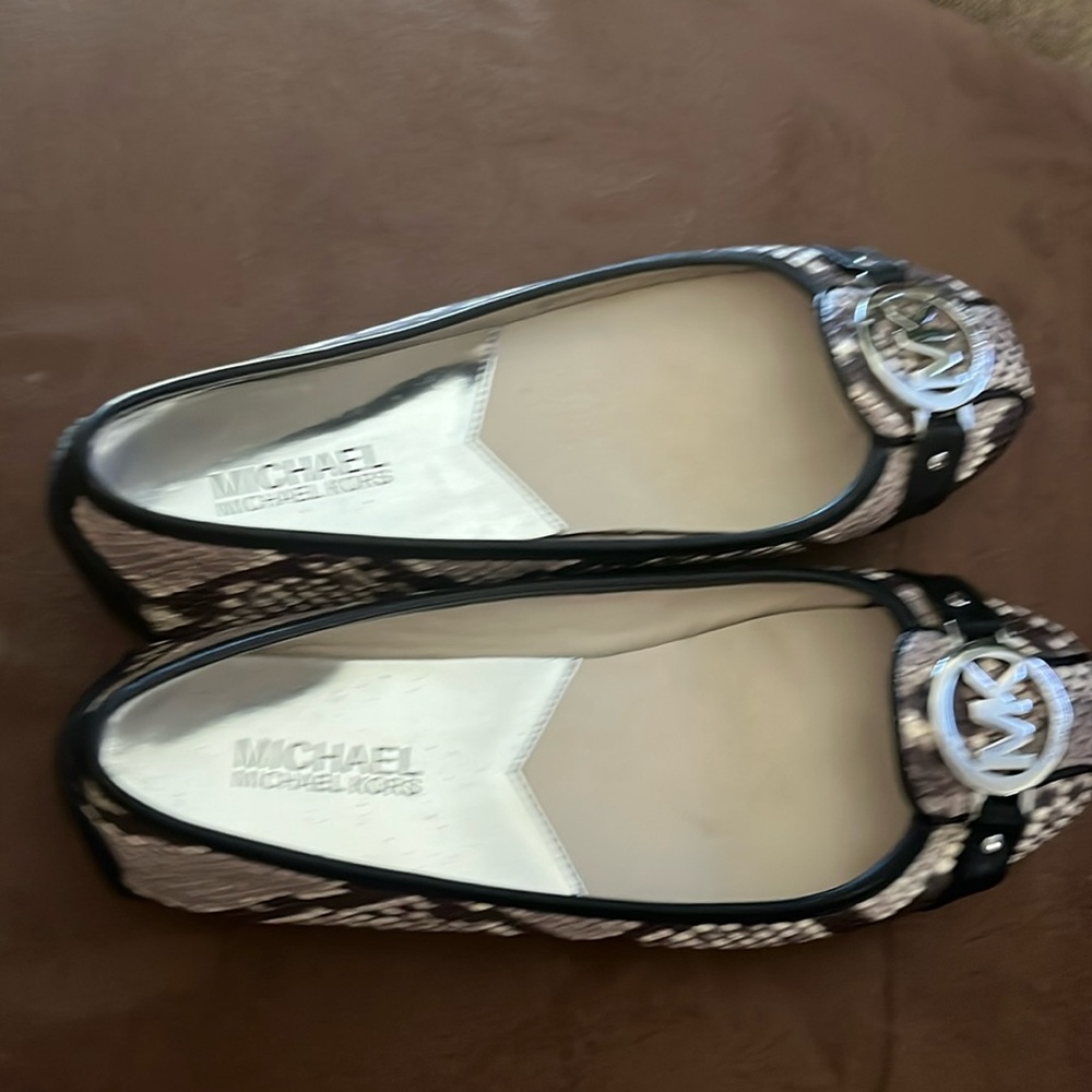 Trendy Michael Kors Snake Skin Print Flats | Color: Brown/Cream | Size: 7.5